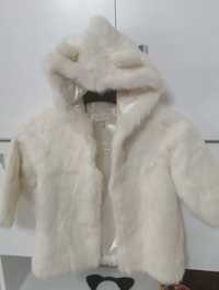 Бяло палто от естествена кожа
