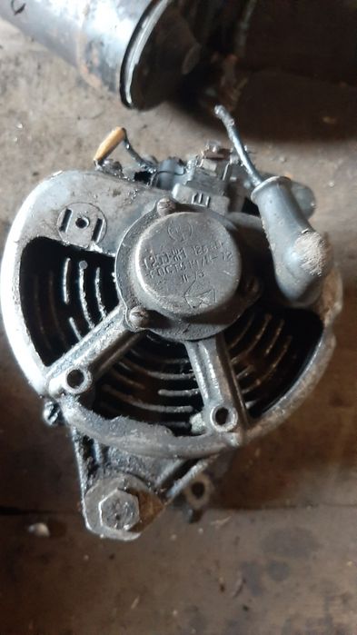 Продам генератор от москвича