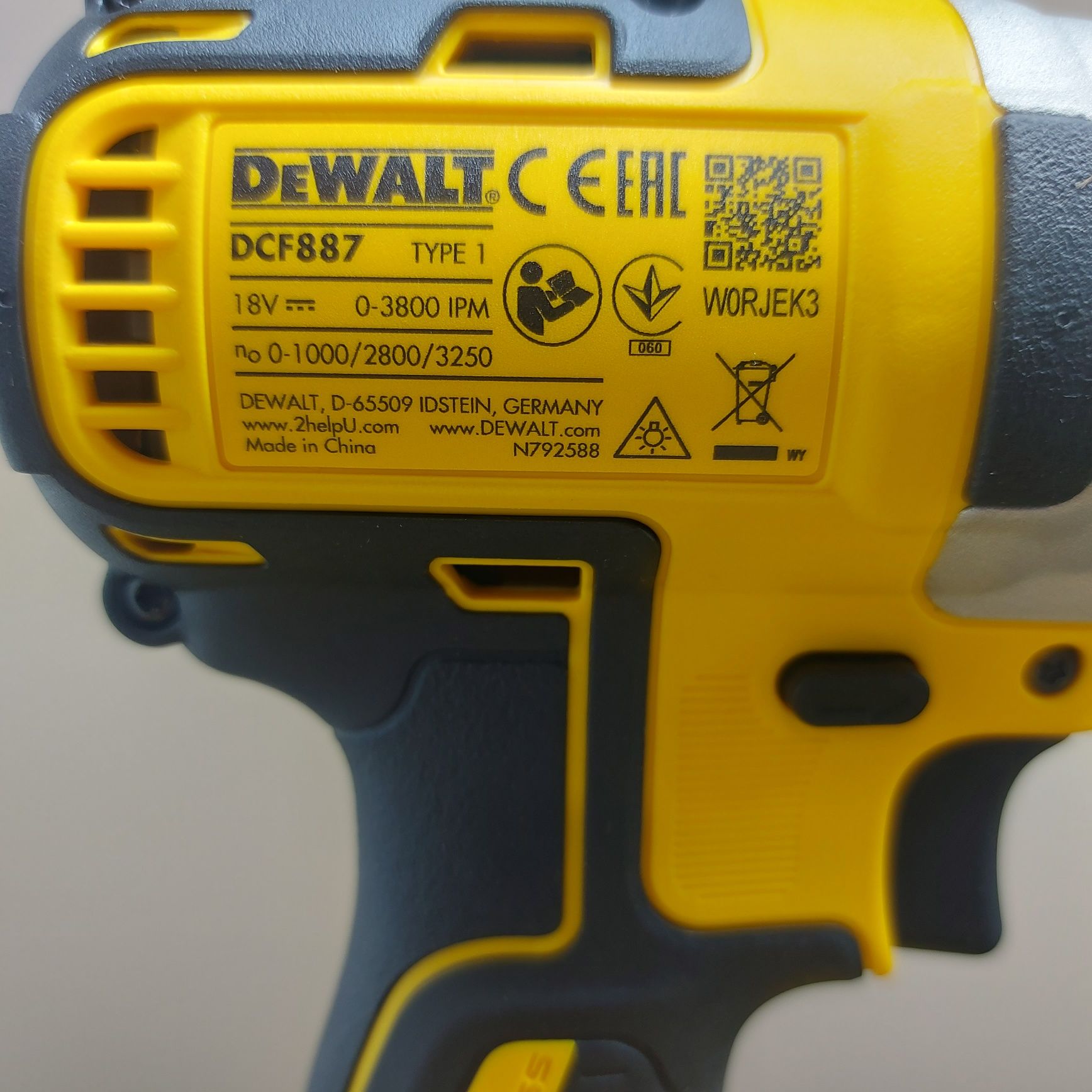 Нов безчетков комплект Dewalt DCK266P2  DCF887 и DCD796