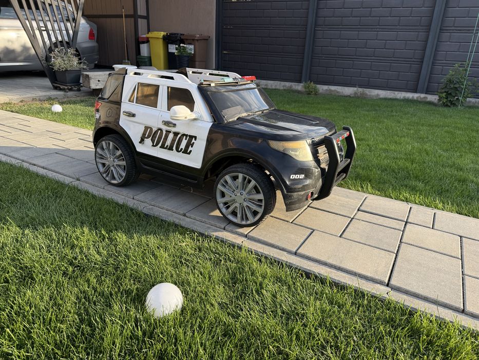 Masinuta electrica range rover cu 2 motoare si telecomanda