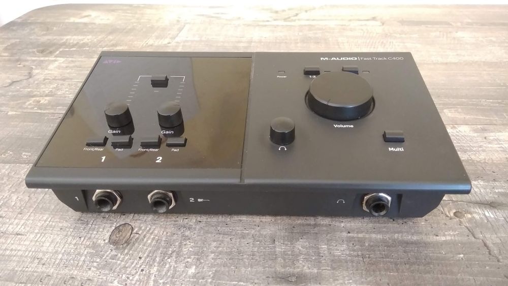 M-Audio Fast Track C400 - USB аудио интерфейс
