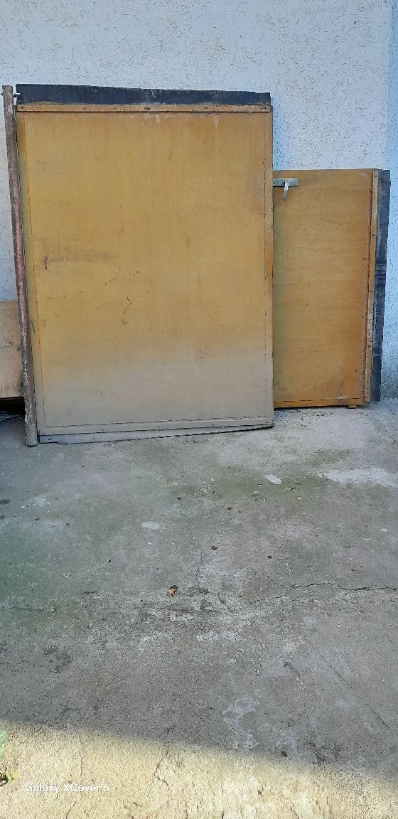 Гаражна врата,в добро състояние