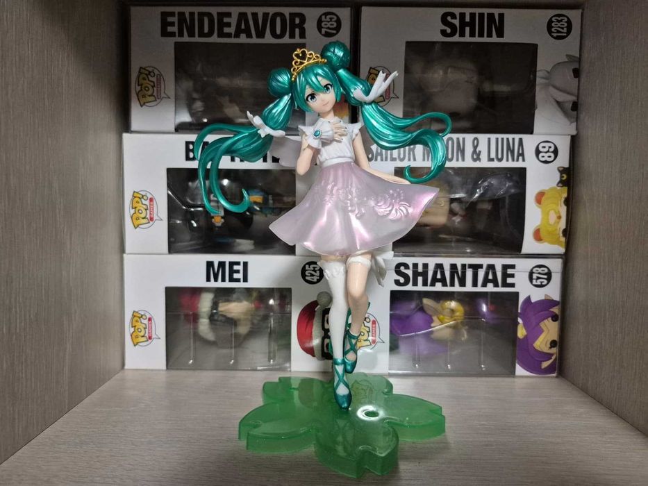 Figurina Vocaloid Anime -  Anniversary KEI Ver. Hatsune Miku