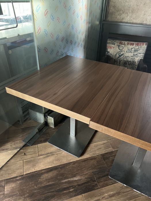 Маси за ресторант, различни цветове и размери