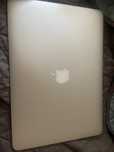 MacBook Air 13” 2017 – ecran spart (funcționează pe monitor extern)