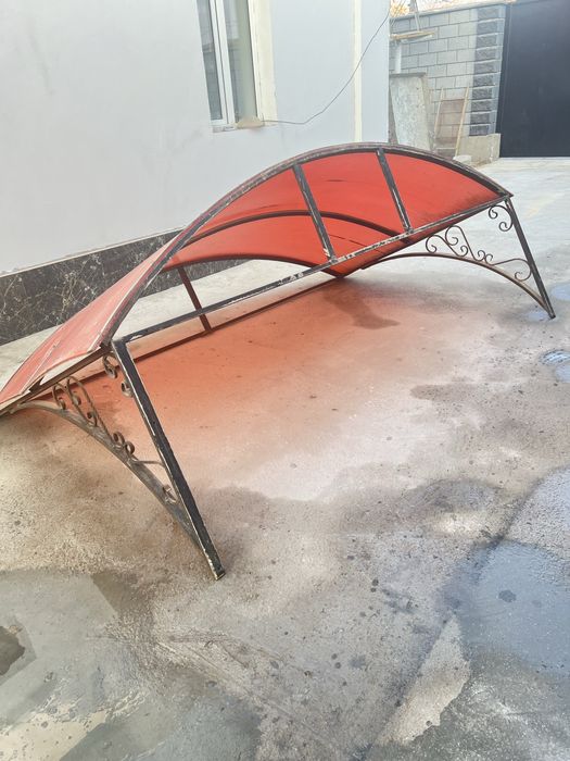 Продам козырек над дверью