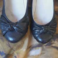 Черни кожени дамски обувки