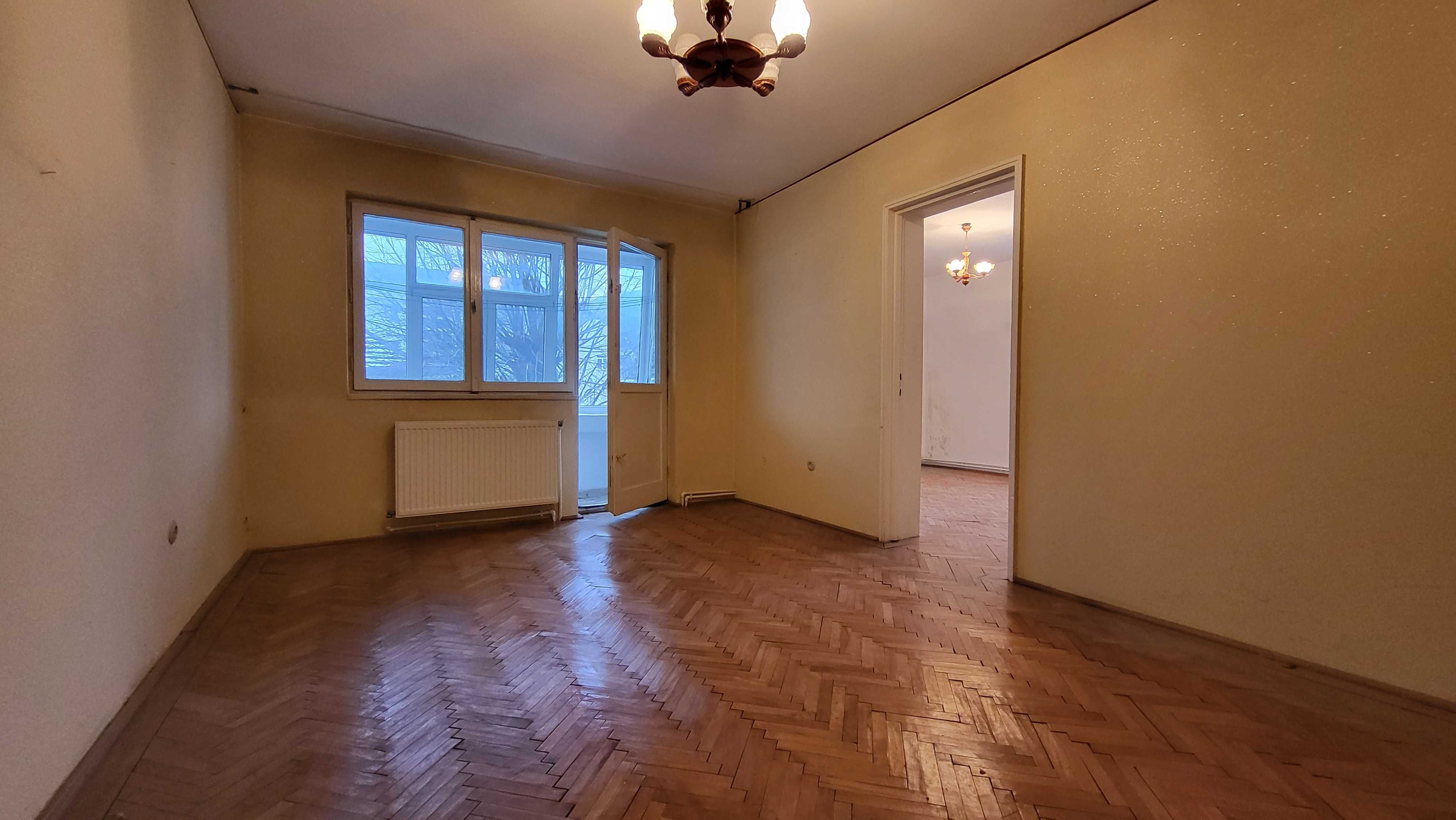 Apartament cu 3 camere zona Maratei 1