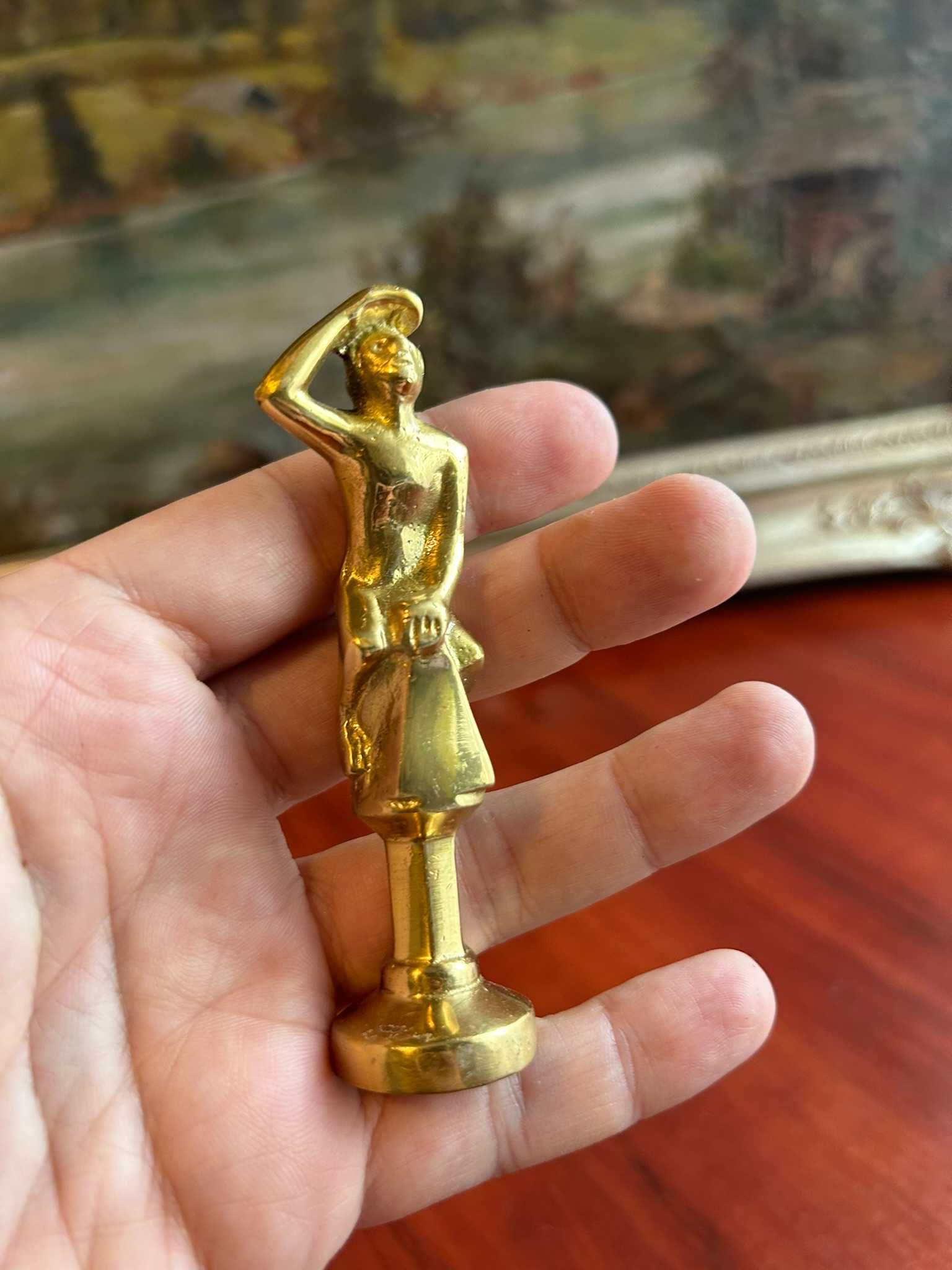 NO733 Frumoasa decoratiune de bronz/alama 111g 9,5 cm