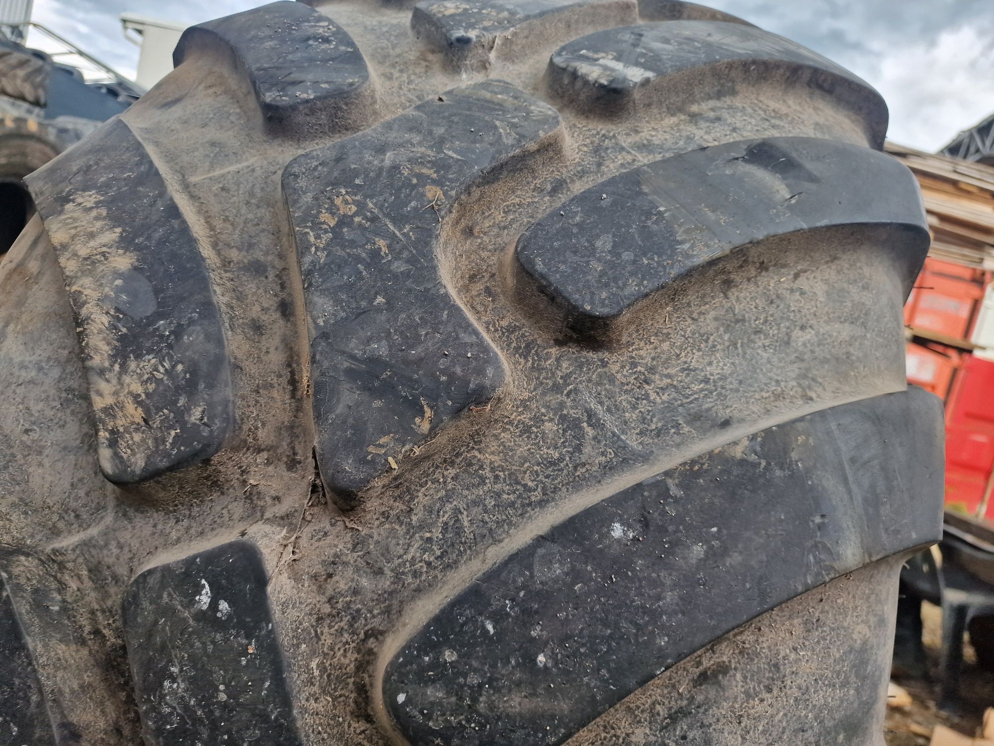 CAUCIUC agri 650/55R26.5 marca Alliance