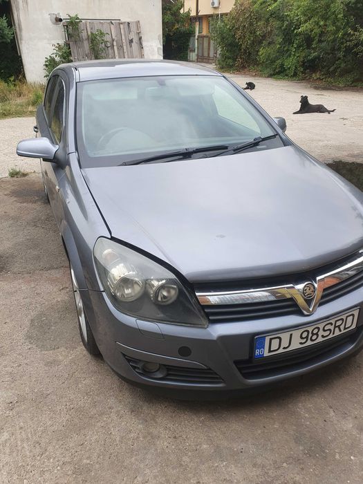 Fata competa / Piese dezmembrari  Opel Astra H 1.9 CDTI 150 Cai
