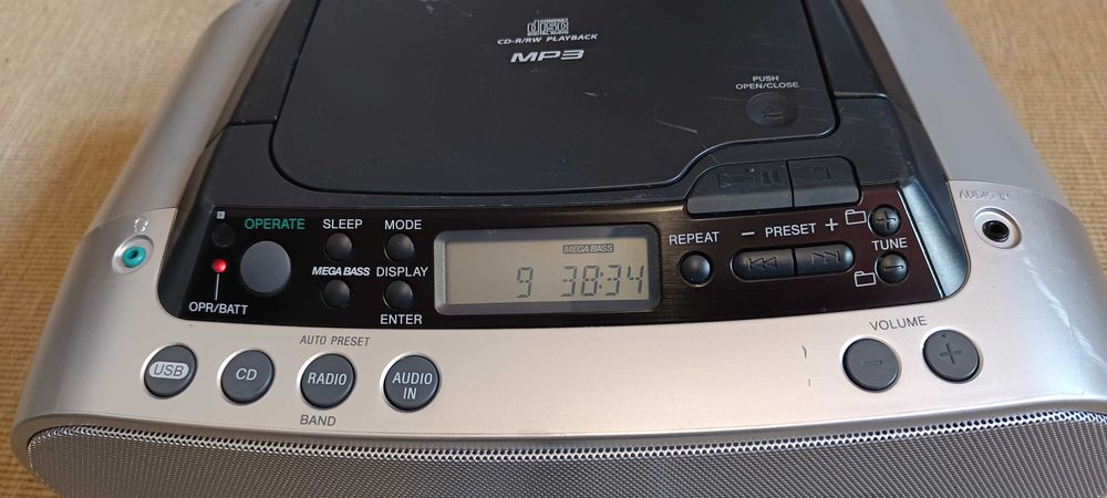 Radio CD Mp3 USB Sony ZS-PS20CP Intrare auxiliara