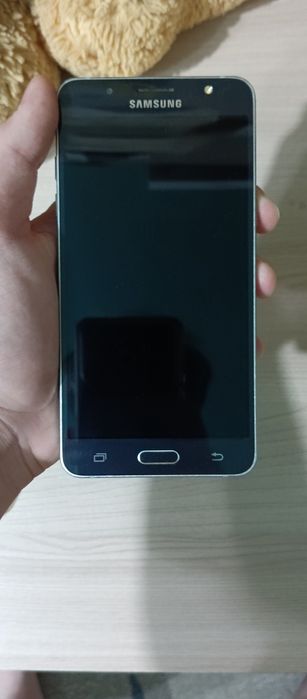 Galaxy J5 продаю