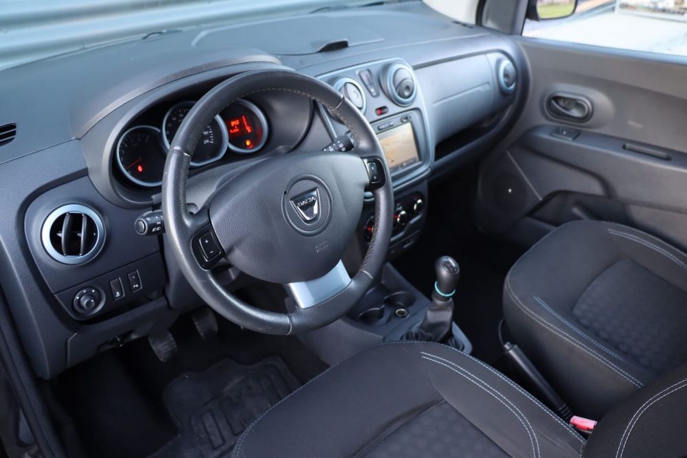 Dacia Lodgy Stepway 2015