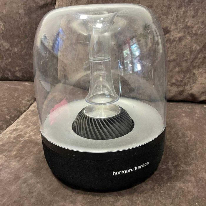 Bluetooth-колонка Harman Kardon Aura