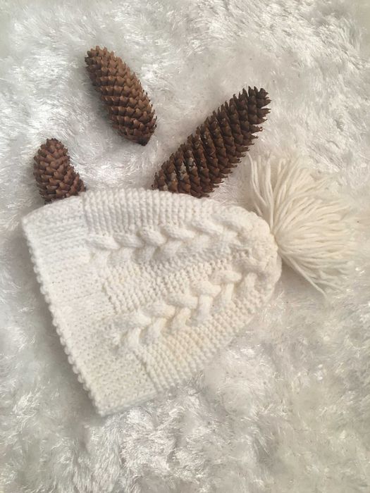 Caciula de iarna tricotata manual