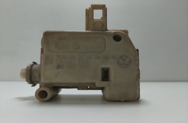 Motoras  Clapeta Rezervor 3B0959781B Volkswagen VW Golf a 4-a generat