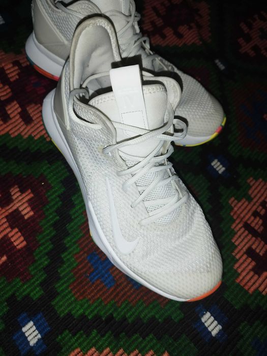 ghete nike Sneakers Lebron Witness IV size 42,5