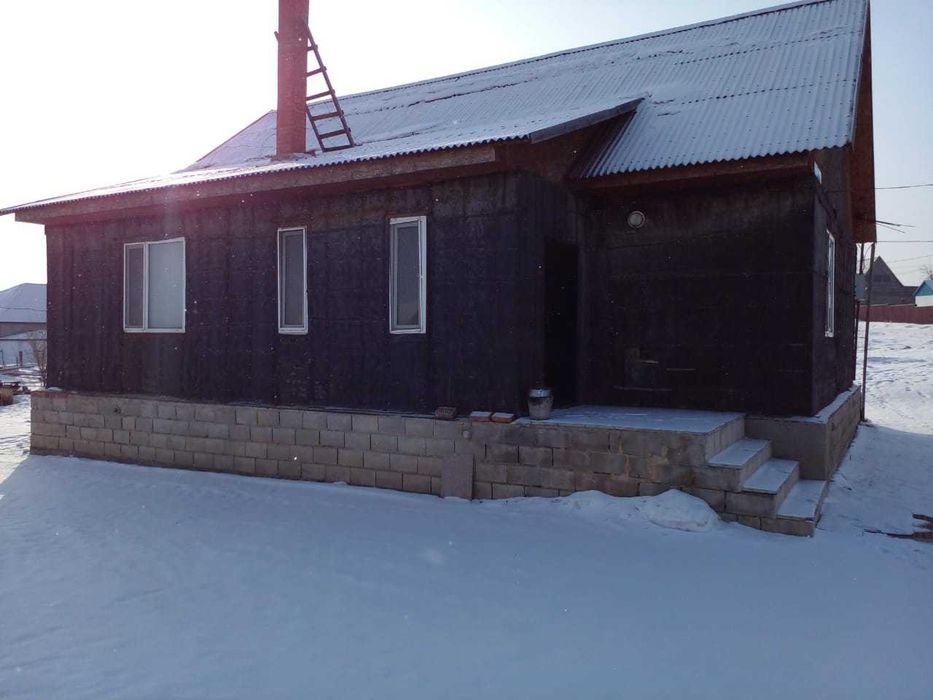 Обмен дома в районе Бейбитшилик на 2 х комнатную квартиру с доплатой