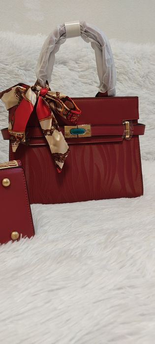 Срочно продам женская сумочка