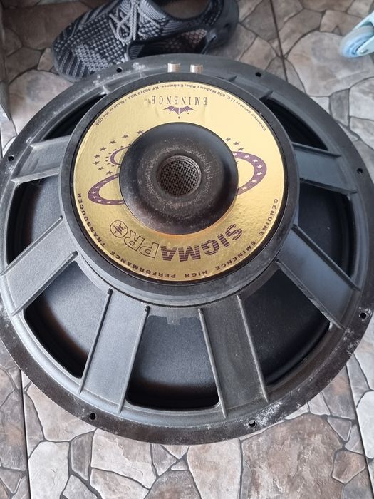 Difuzoare de bas 18 țoli eminence sigma pro