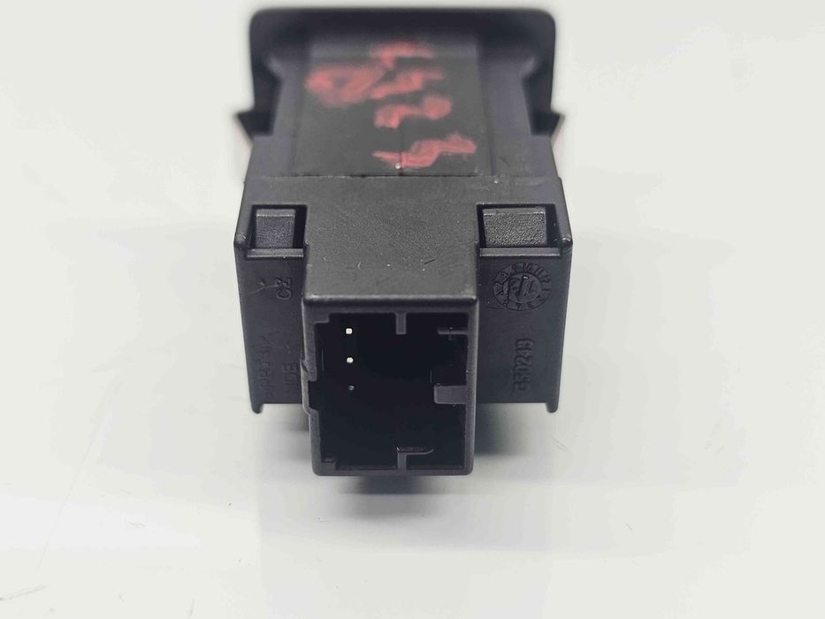 Conector auxiliar USB  Volkswagen Golf 6 (5K1) [Fabr 2009-2013] 5M003