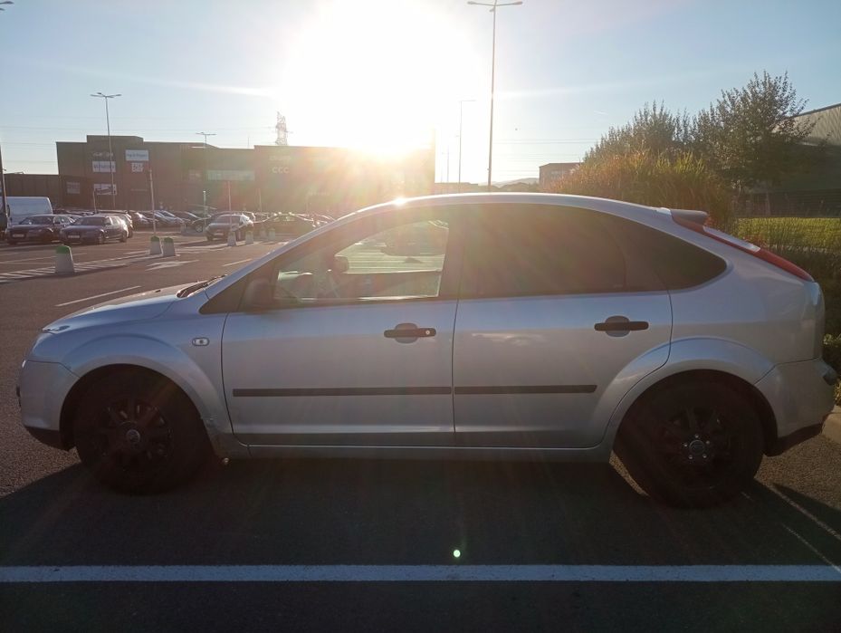 Vând Ford Focus 2005