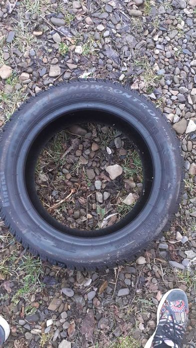 Vand cauciucuri Pirelli