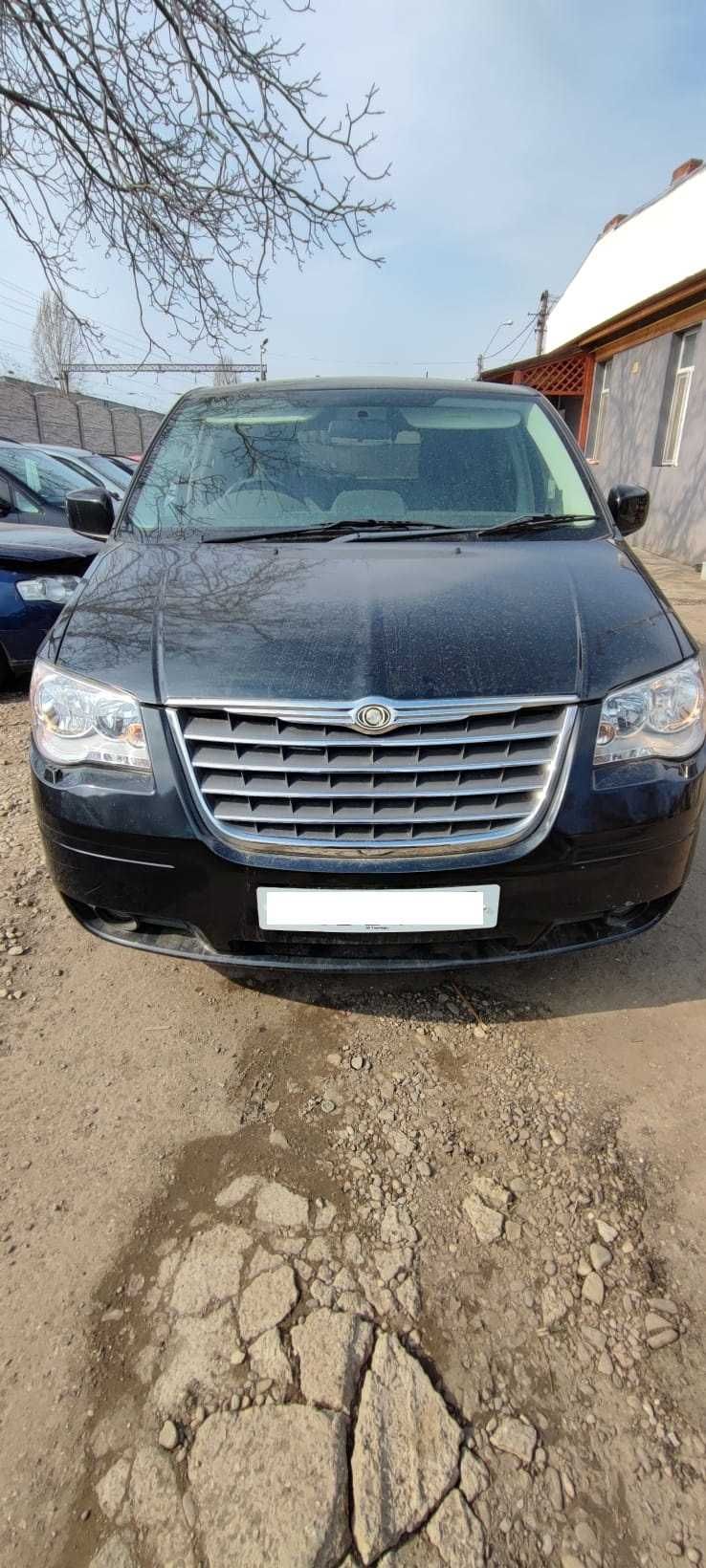 Dezmembrez Chrysler Grand Voyager an 2009 motor 2.8CRD cod motor ENR