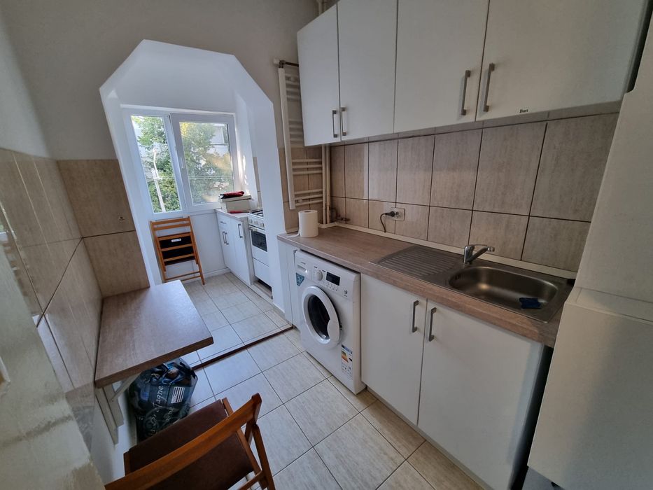 Inchiriez apartament cu 1 camera