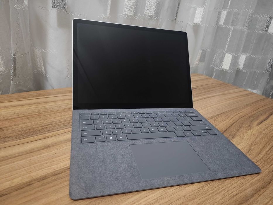 Microsoft Surface Laptop 4