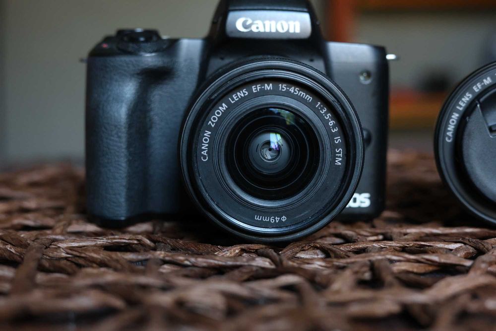 Фотоапарат Canon EOS M50 Mark II + Обективи