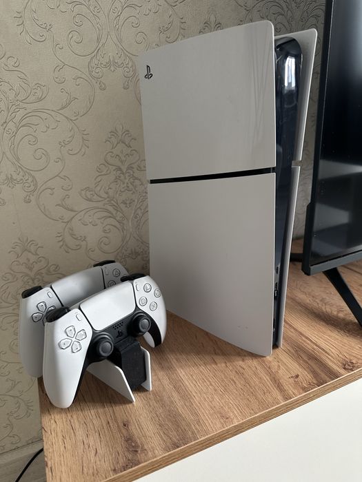 Play Station 5 Slim 1 TB