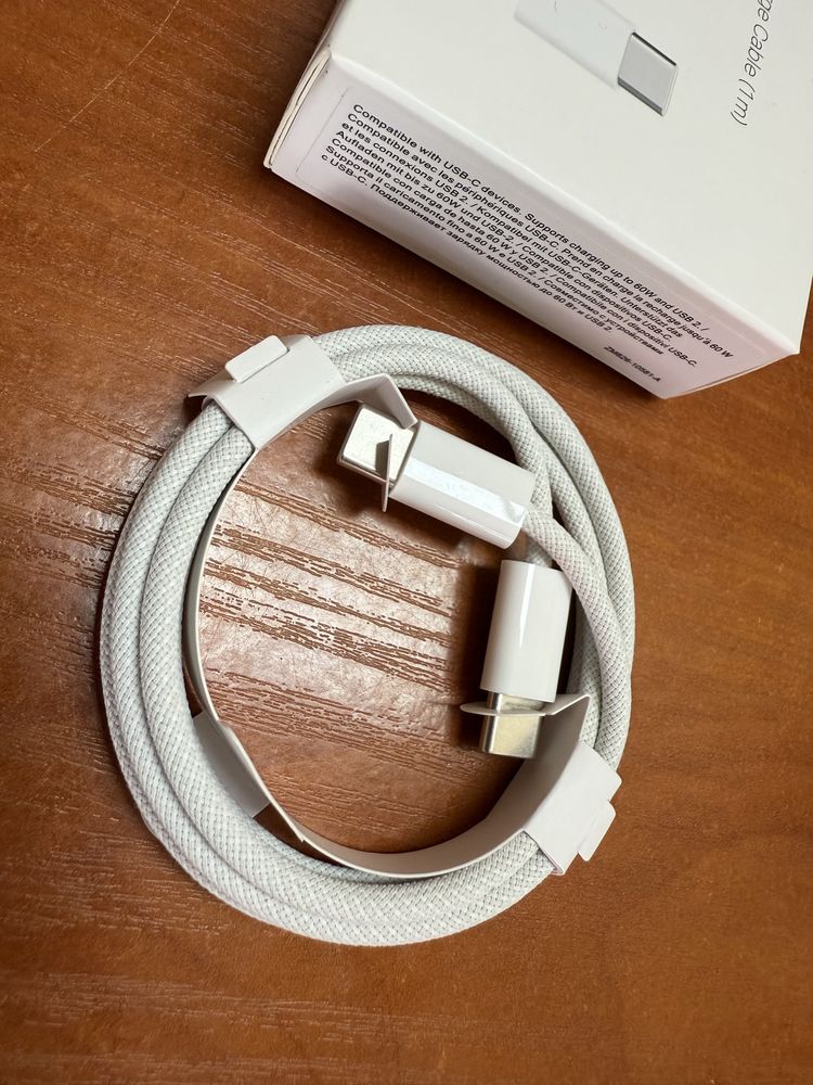 Кабел  оригинален  type-c за бързо зареждане Iphone 16 pro max