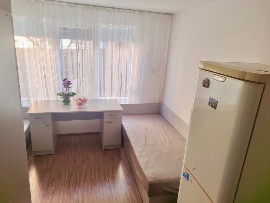 Дава се под наем Едностаен апартамент в Благоевград, Идеален център - 20 кв.м за 127.5 € - Снимка #1