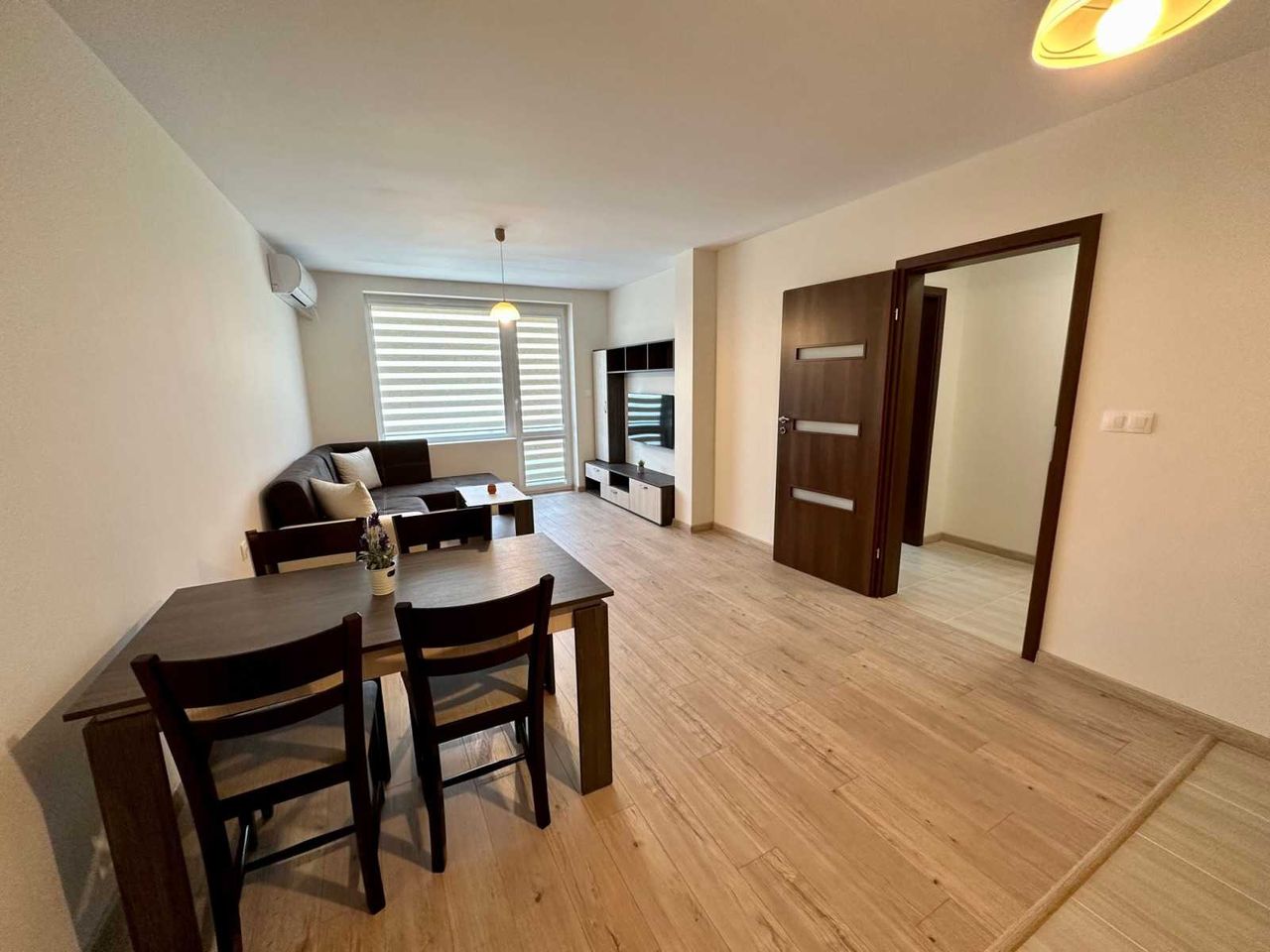 Продава се Двустаен апартамент в Русе, Чародейка - Юг - 61 кв.м за 1441 €/кв.м - Снимка #2