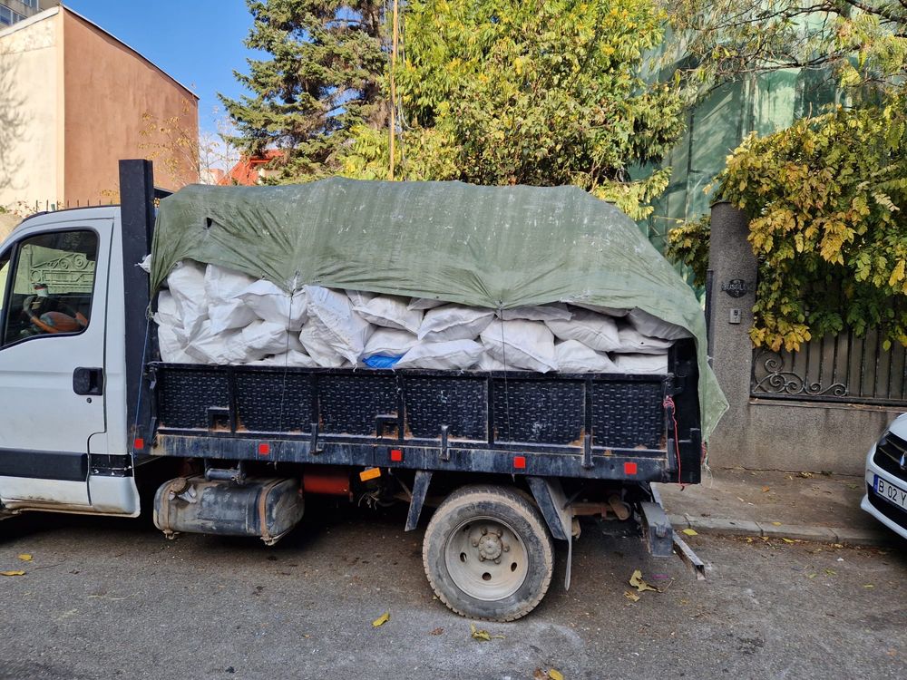 Transport moloz debarasare mobila veche evacuare moloz