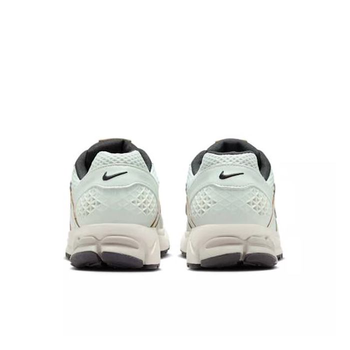 Nike Zoom Vomero 5