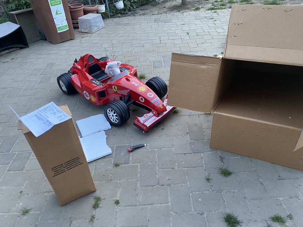 Mașinuța electrică Ferarri F1