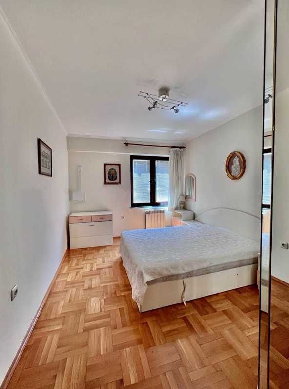 Дава се под наем Тристаен апартамент в Пловдив, Център - 130 кв.м за 650 € - Снимка #5