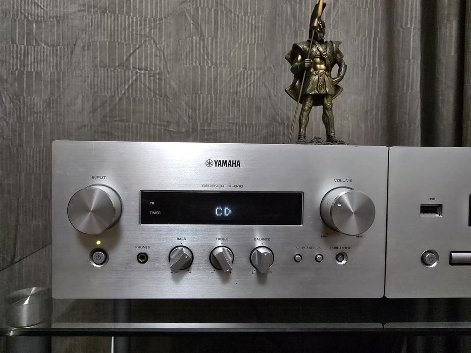 Linie Yamaha MCR-840 + CD Player Yamaha CD-640 – sunet Hi-Fi!!!