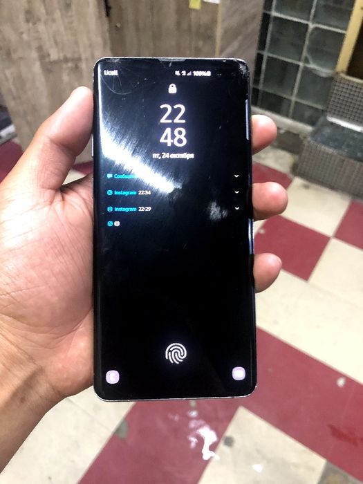 Galaxy S10+ 128/8