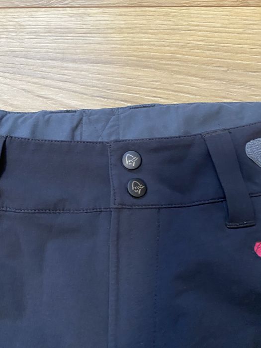 NORRONA SVALBARD-pantaloni sport , de iarna, stare impecabila , dame L