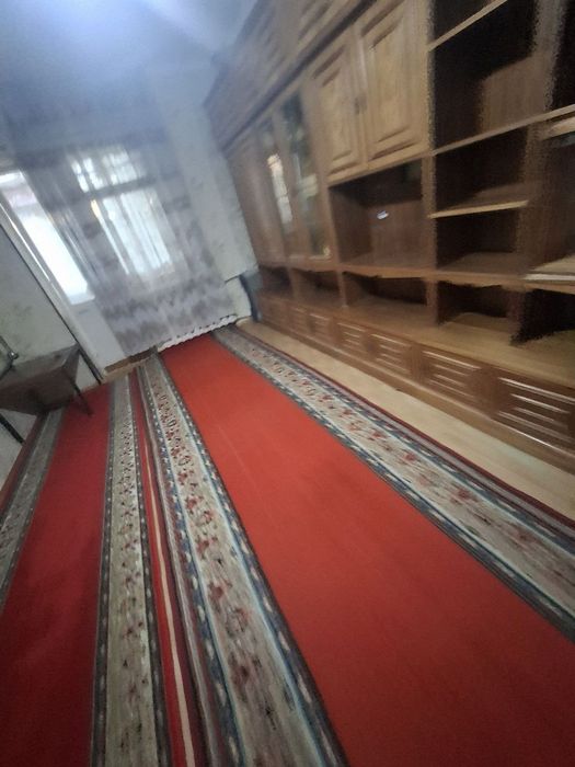 Срочно 3х комнатный квартира..2 этаж Альянс дом.крытий рынок.