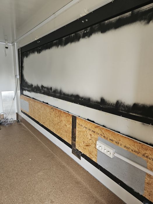 Vând rulotă comercială 6 m