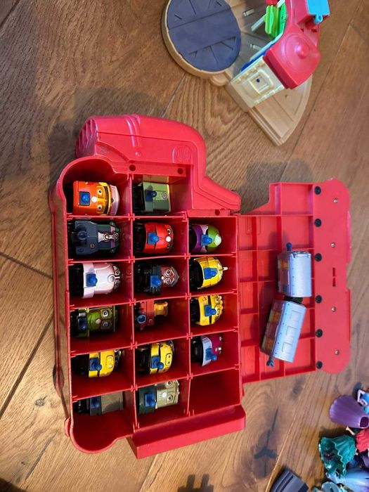 set trenulete chuggington cu gentuta