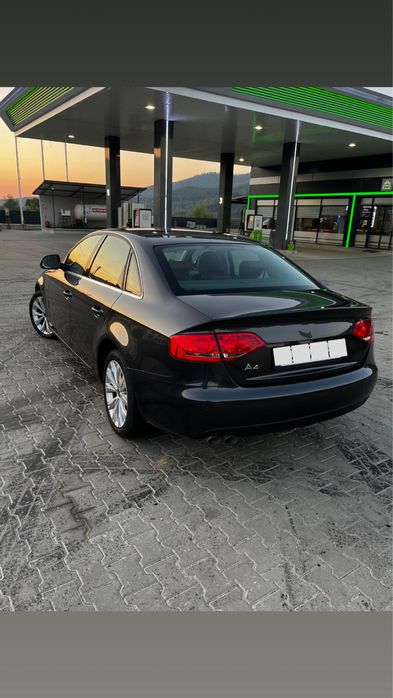 Audi A4B8 2009 2.0 tdi 140 cp automat piele xenon full led recent adus
