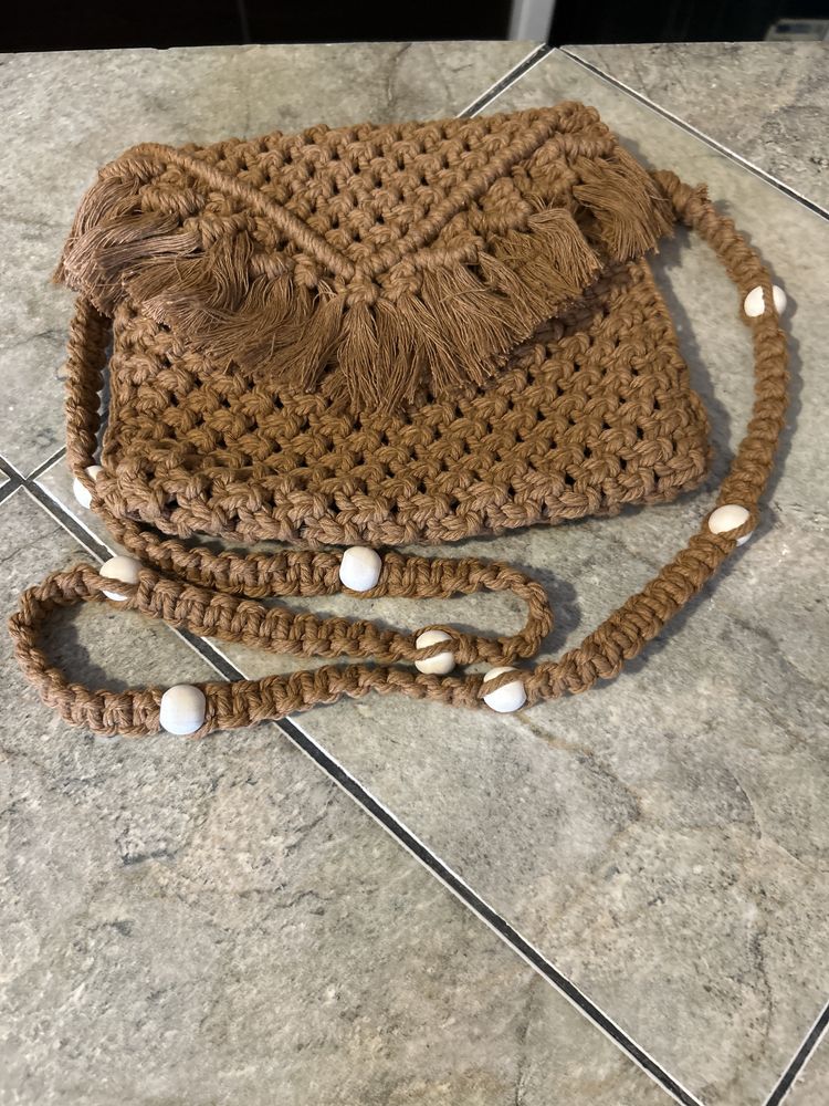 Handmade кафява лятна чанта.