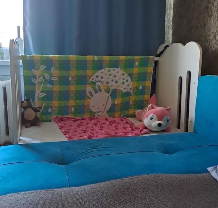 Детская кроватка