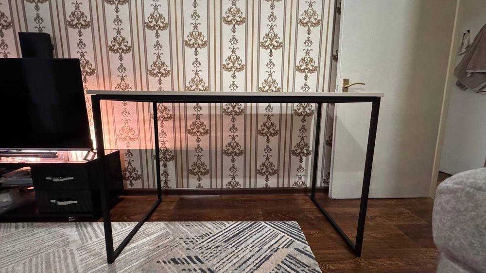 Стол лофт хай тек